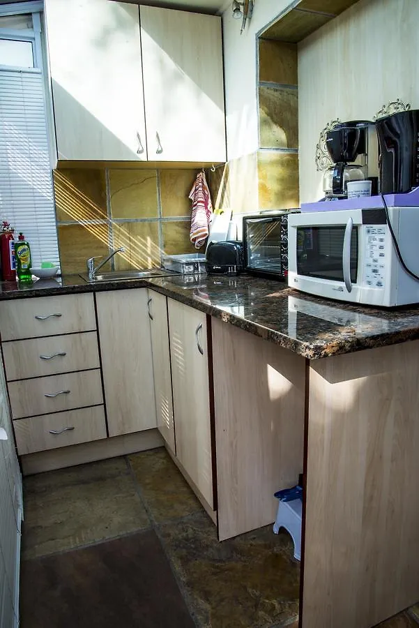 Marshrose Accommodation Bellville 0*,